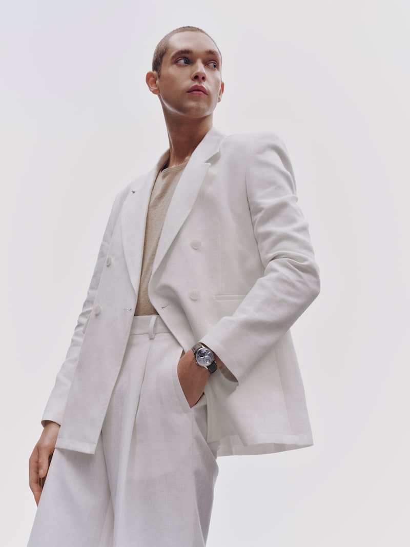 BREGUET_7357PT1A386_LIFESTYLE_3