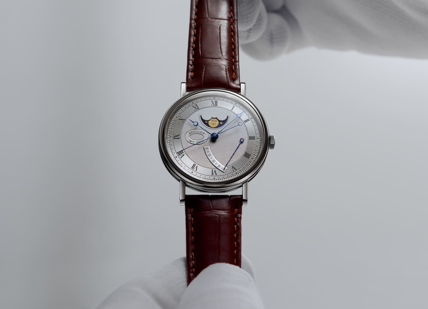 BREGUET CLASSIQUE 7787BB CUSTOMER SERVICES