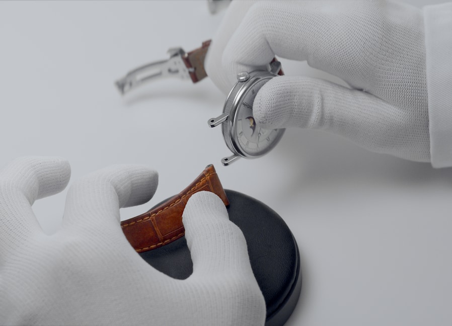 BREGUET CLASSIQUE 7787BB CUSTOMER SERVICES