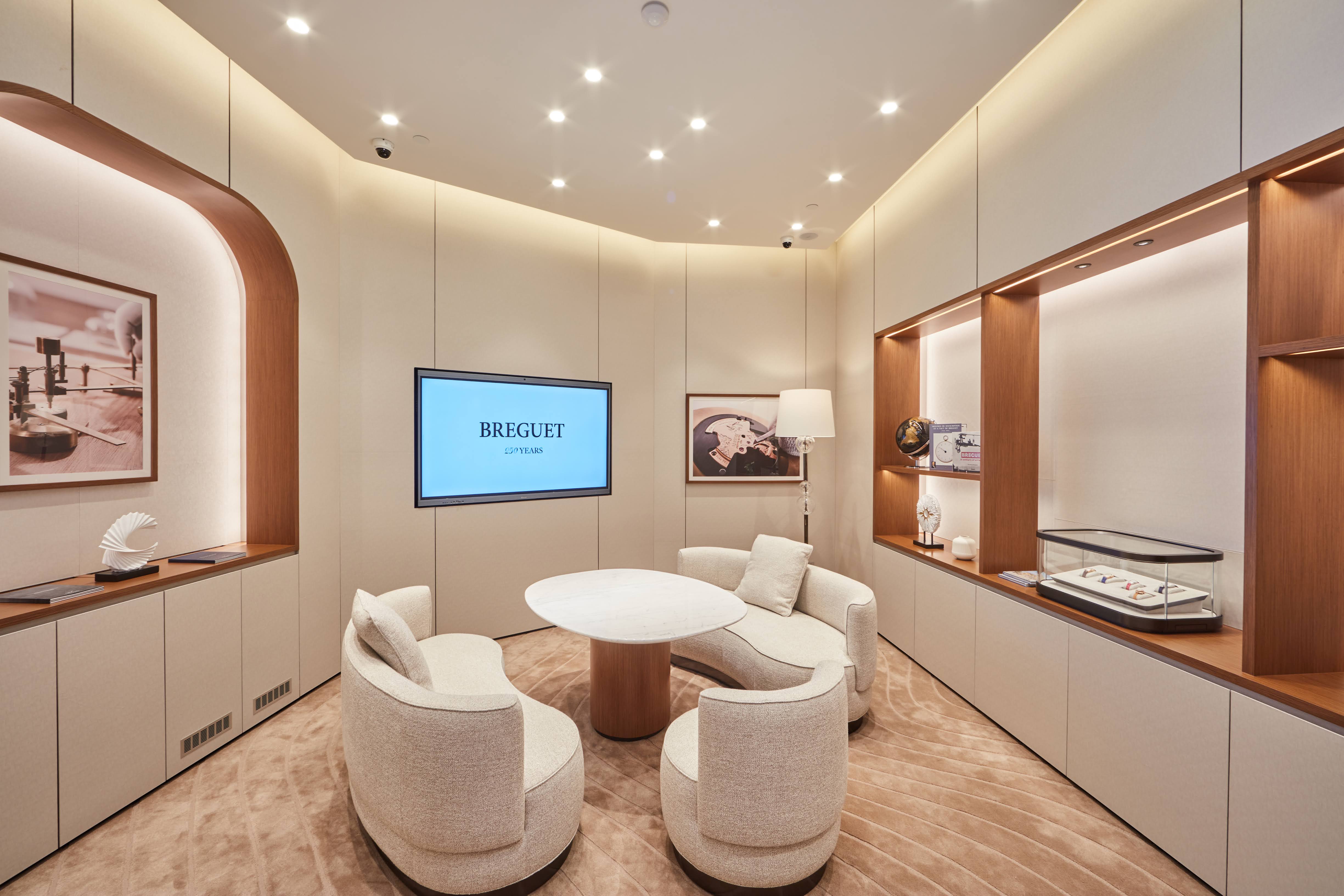 IONS Breguet inside 2